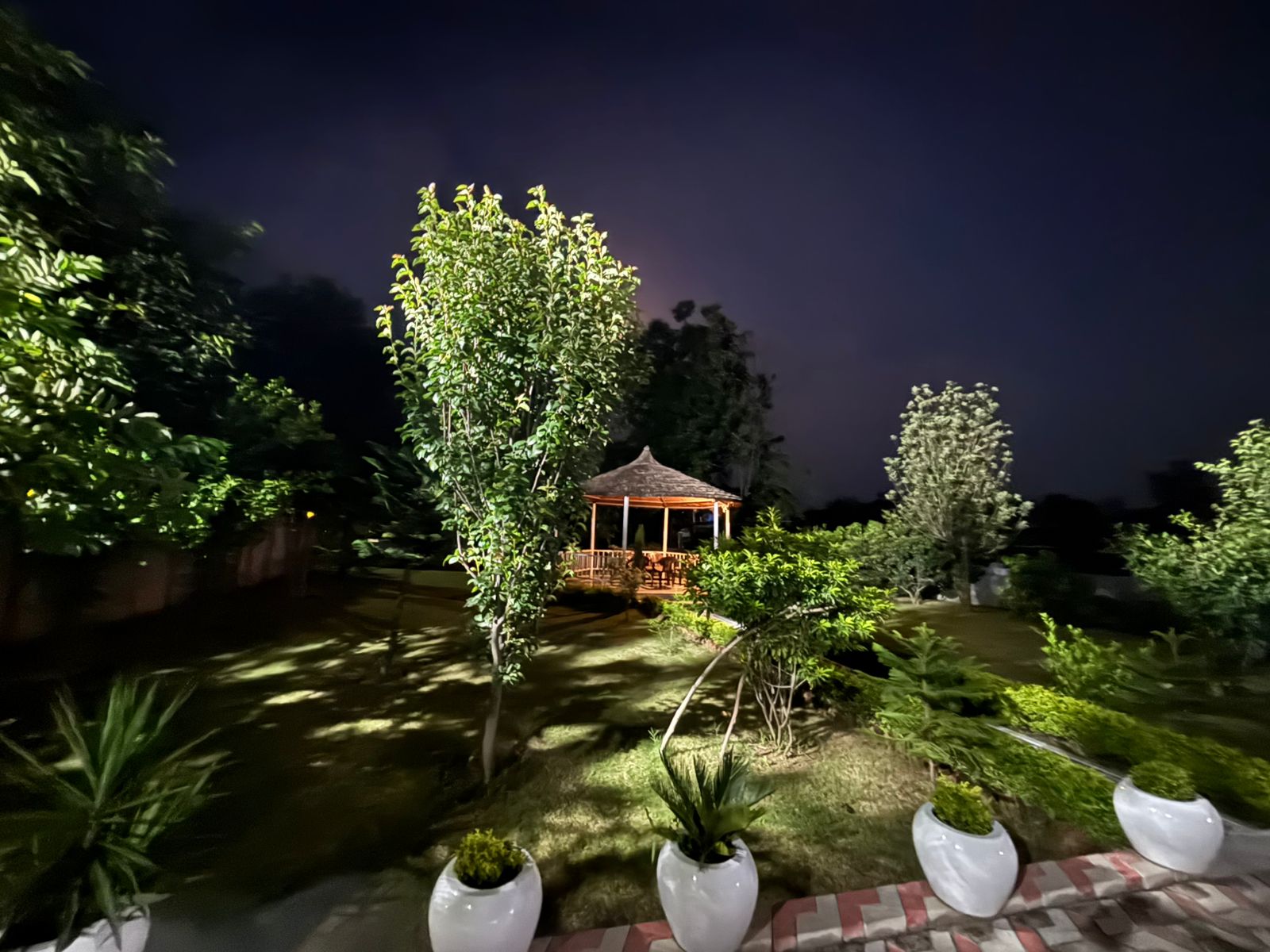 Super Deluxe Room with Hill View - Image 5